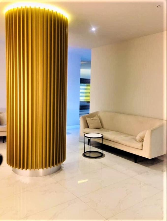 Sea Side Aparthotel In Orbi Complex Batumi Esterno foto