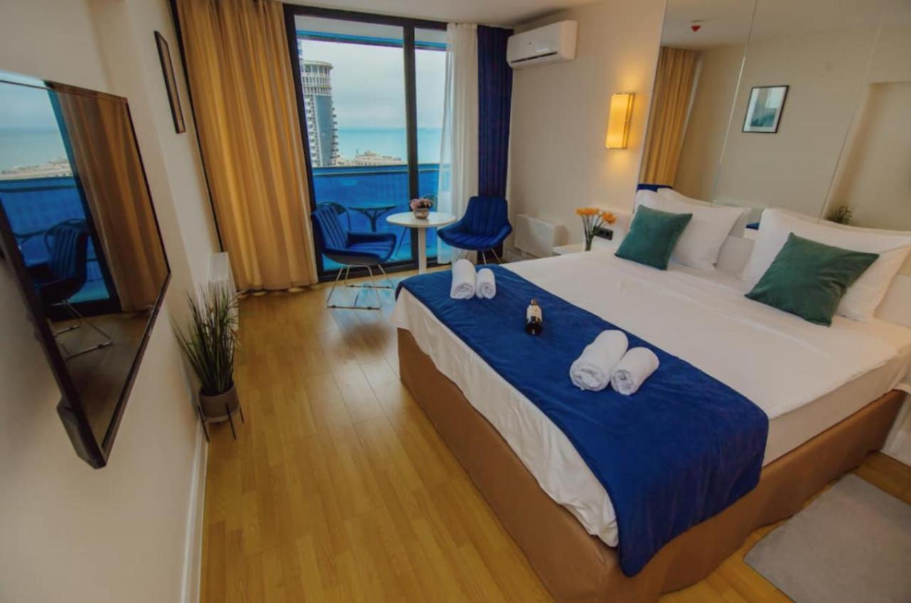 Sea Side Aparthotel In Orbi Complex Batumi Esterno foto